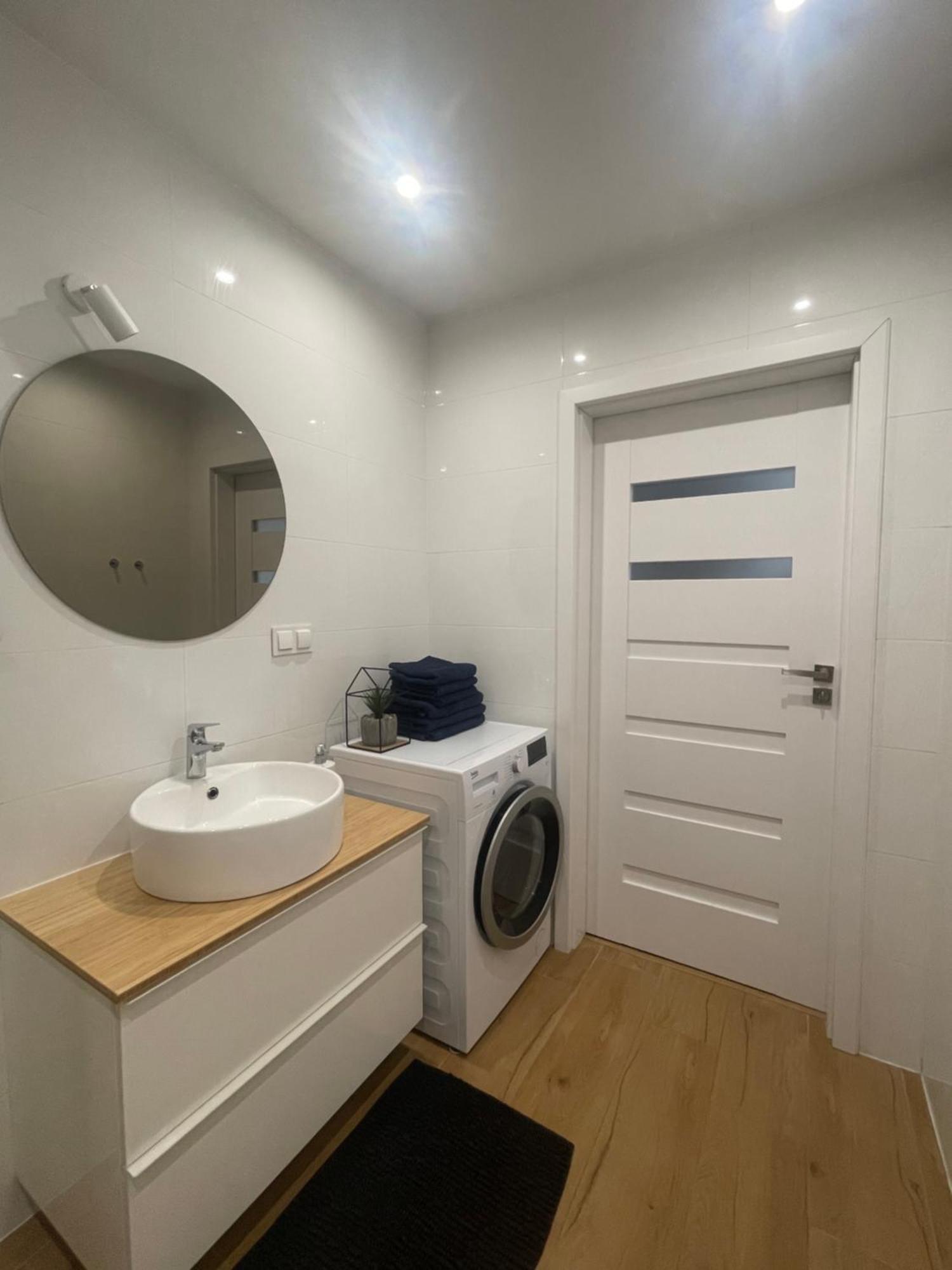 Apartament W Centrum Gdyni กดิเนีย ภายนอก รูปภาพ